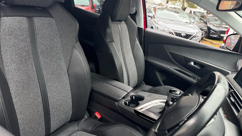 Peugeot 3008 1.2 PureTech Allure 5dr Petrol Estate